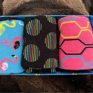 New in Box Men’s Cotton Blend pack of 3 whimsical socks!!!